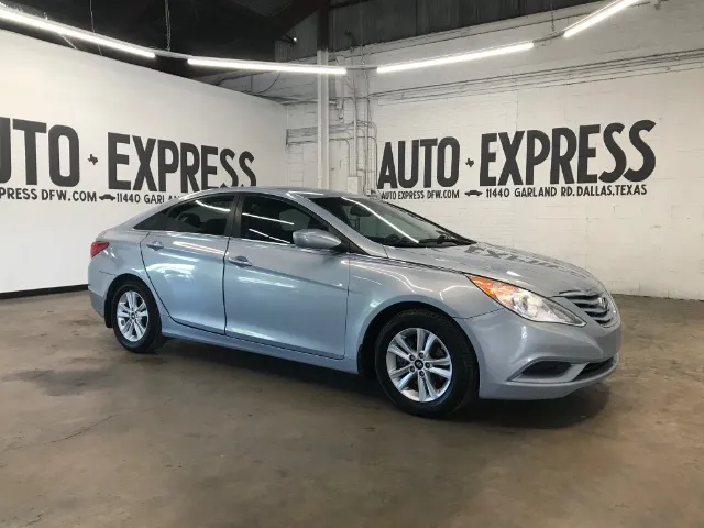 2013 Hyundai Sonata GLS I4 A/T PZEV's photo