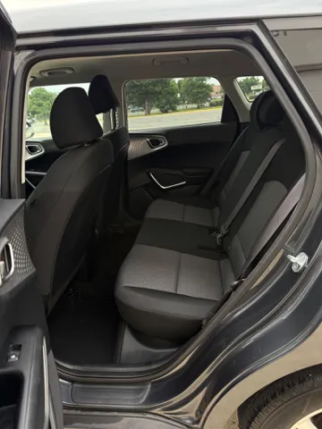 2023 Kia Soul LX - Photo 12
