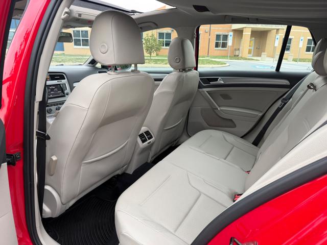 2015 Volkswagen Golf TDI SE
