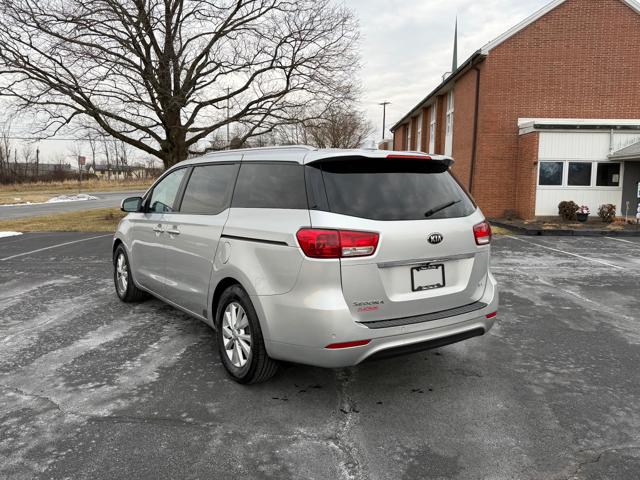 2016 Kia Sedona LX