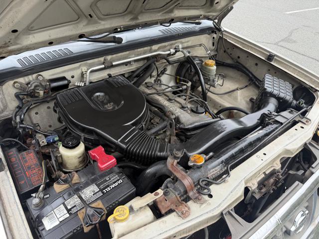 1999 Nissan Frontier XE King Cab 2WD