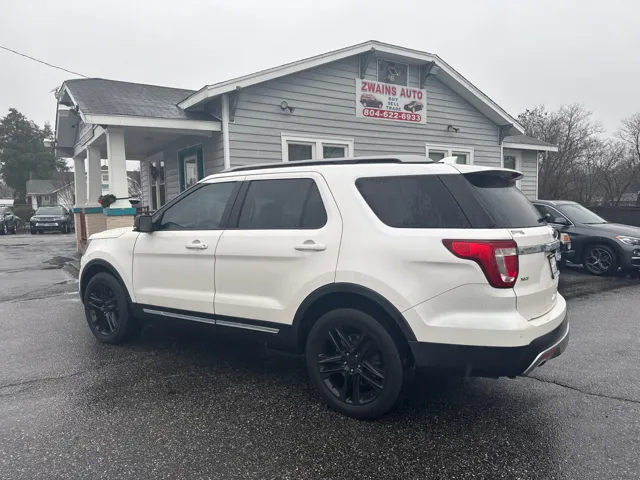 2017 Ford Explorer XLT photo 2