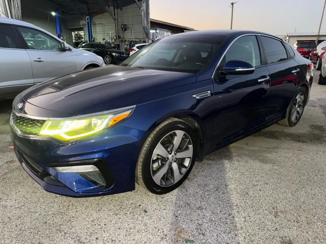 2019 Kia Optima S FWD photo