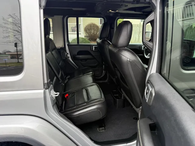 2019 Jeep Wrangler Unlimited Sahara - Photo 8