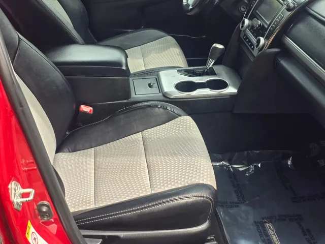 2013 Toyota Camry SE - Photo 6