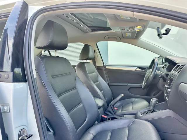 2014 Volkswagen Jetta SE - Photo 37