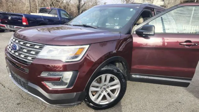 2019 Ford Explorer XLT 4WD's photo
