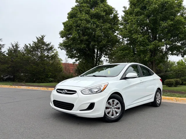 2017 Hyundai Accent SE 4-Door 6-Speed Automatic's photo