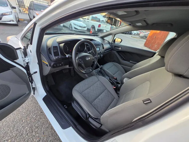 2014 Kia Forte LX - Photo 20