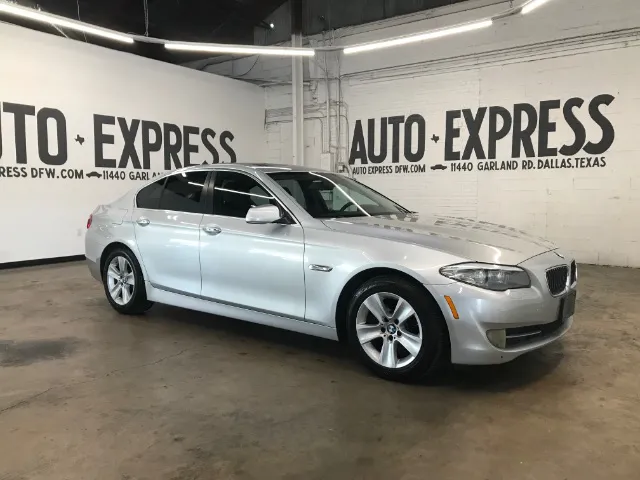 2011 BMW 5 Series 528i