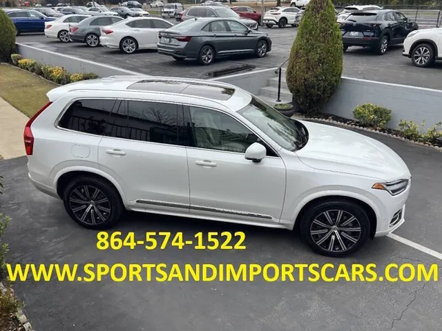 2023 Volvo XC90 Plus's photo