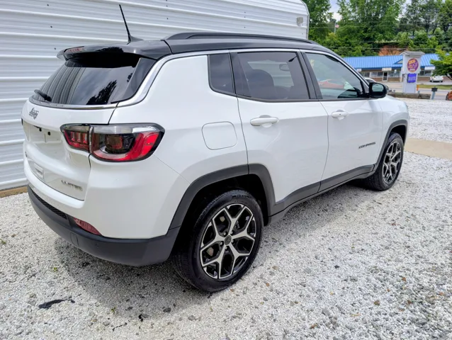 2025 Jeep Compass Limited - Photo 15