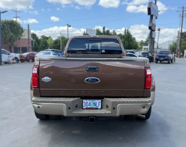 2011 Ford F-350 photo 2