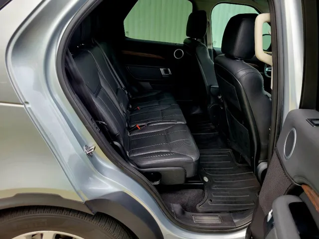 2017 Land Rover Discovery HSE - Photo 13