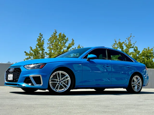 2022 Audi A4 Premium Plus - Photo 5