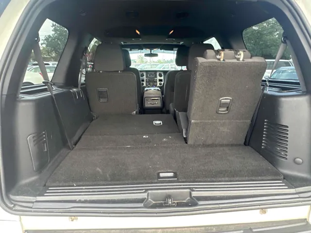2017 Ford Expedition XLT photo 4