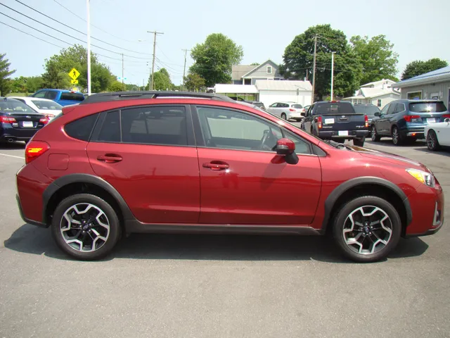 2017 Subaru Crosstrek Limited's photo