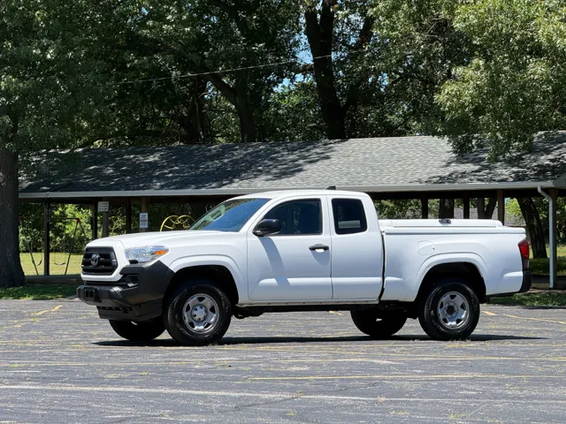 2020 Toyota Tacoma SR5 RWD photo