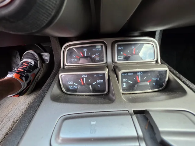 2015 Chevrolet Camaro 2LT - Photo 17