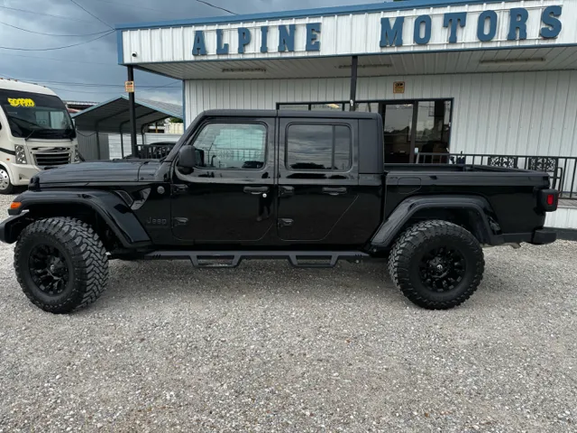 2022 Jeep Gladiator Sport photo 4