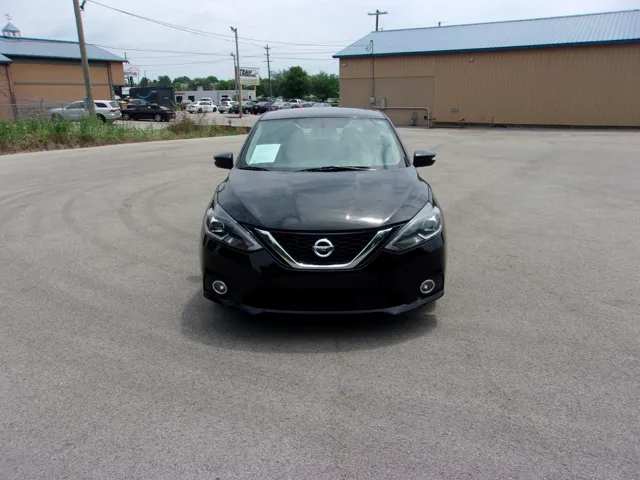 2019 Nissan Sentra SR's photo