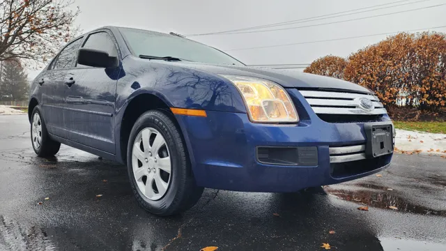 2006 Ford Fusion S's photo