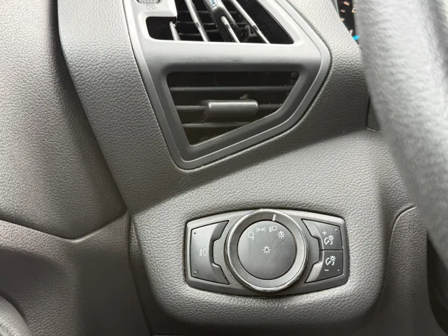 2015 Ford Escape SE - Photo 26