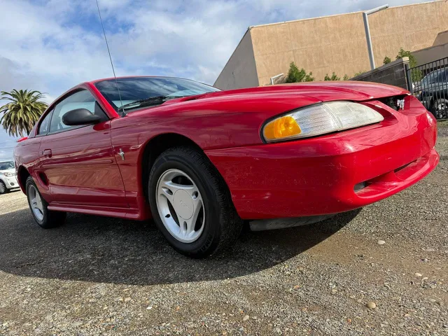 1996 Ford Mustang's photo