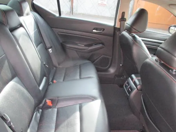 2023 Nissan Altima SR - Photo 11