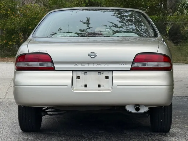 1995 Nissan Altima - Photo 14