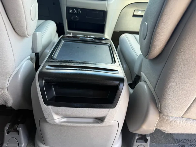 2017 Toyota Sienna XLE - Photo 9