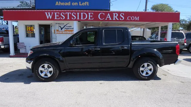 2010 Nissan Frontier SE's photo