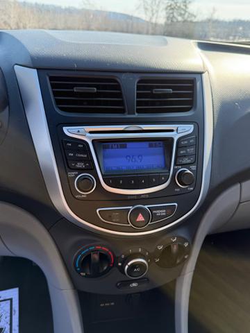 2013 Hyundai Accent GLS 4-Door
