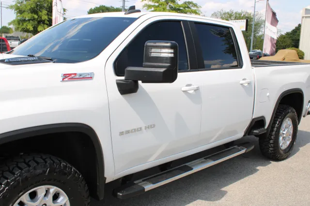 2022 Chevrolet Silverado 2500HD LT - Photo 9