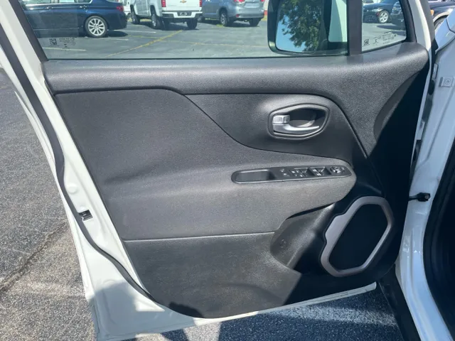 2016 Jeep Renegade Latitude - Photo 10