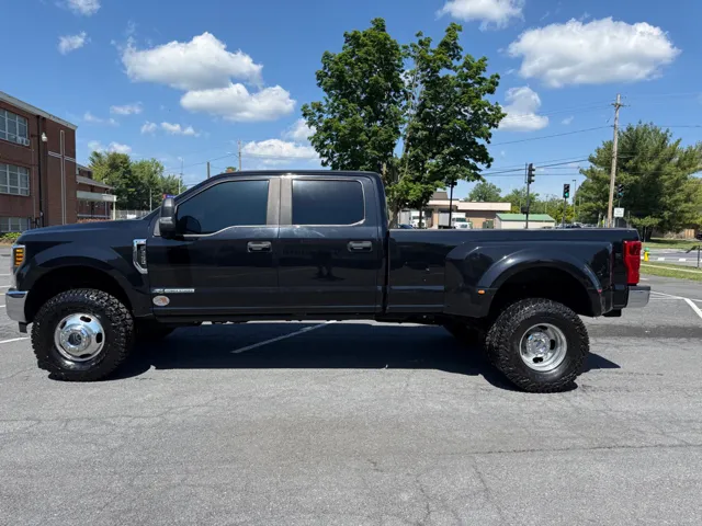 2019 Ford F-350 XL 4x4 Crew Cab 8' Box DRW's photo
