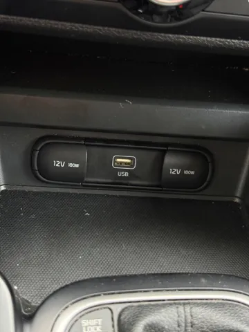 2023 Kia Soul LX - Photo 17
