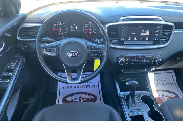 2017 Kia Sorento LX photo 4