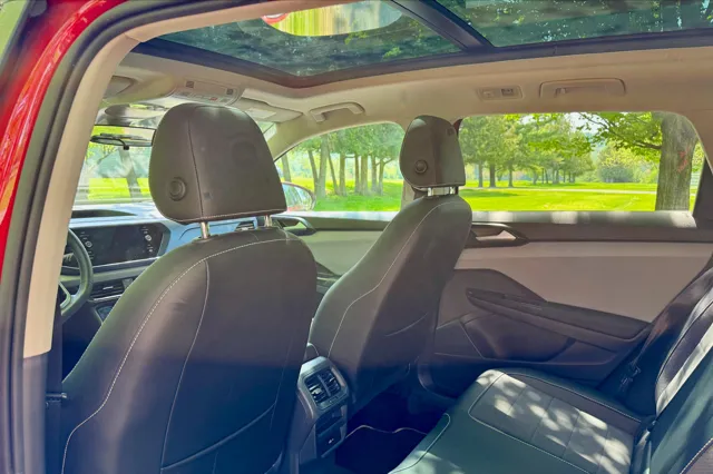 2023 Volkswagen Taos SE - Photo 17