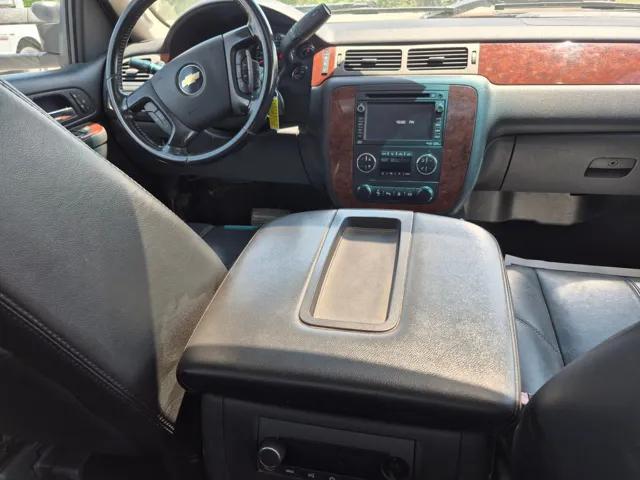 2011 Chevrolet Silverado 3500HD LTZ - Photo 11
