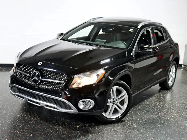 2018 Mercedes Benz GLA 250 4MATIC photo 4