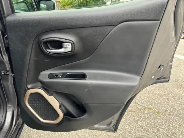 2017 Jeep Renegade Limited - Photo 26