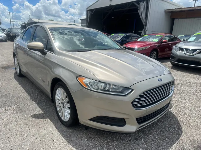 2015 Ford Fusion S Hybrid FWD photo