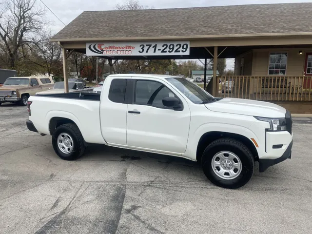 2022 Nissan Frontier S's photo