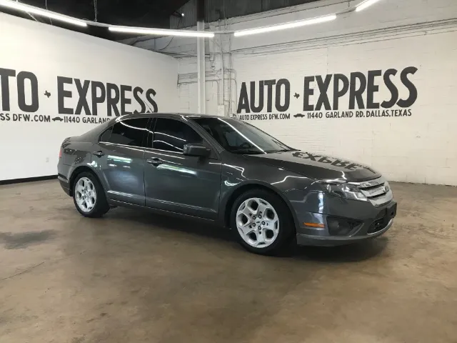 2011 Ford Fusion I-4 SE's photo