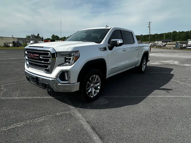2019 GMC Sierra 4WD Crew Cab Short Box SLT's photo
