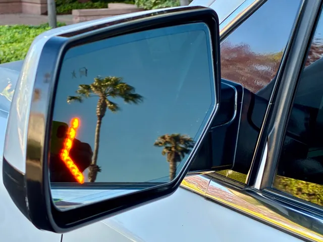2015 Chevrolet Suburban LT - Photo 51