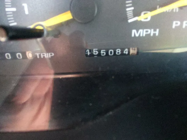 1998 Chevrolet Tahoe LS - Photo 23