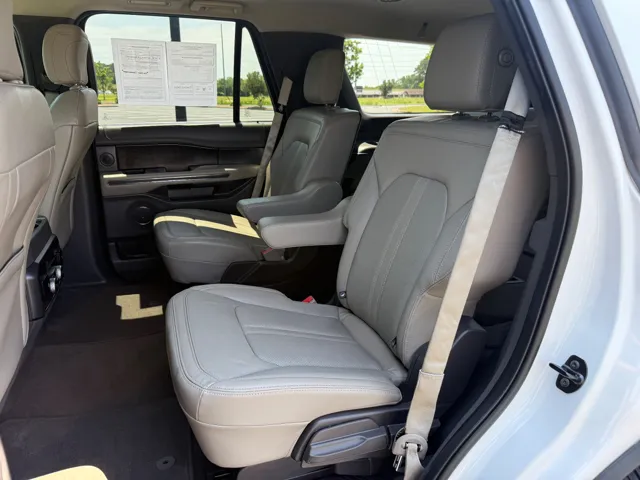 2020 Ford Expedition Limited - Photo 15