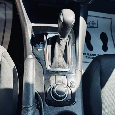 2015 Mazda MAZDA3 i Sport - Photo 15